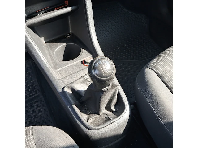 Personenauto volkswagen, up! 1.0 take up! bluemotion, zwart, bouwjaar 2013 - afbeelding 25 van  46