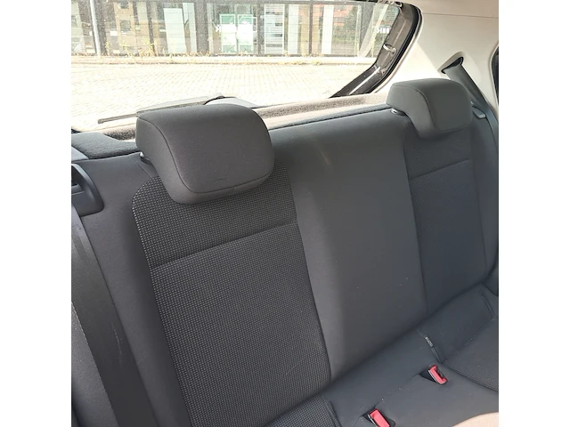 Personenauto volkswagen, up! 1.0 take up! bluemotion, zwart, bouwjaar 2013 - afbeelding 30 van  46