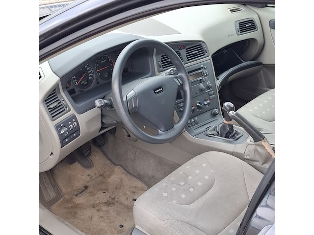 Personenauto volvo, s60, bouwjaar 2002 - afbeelding 6 van  48