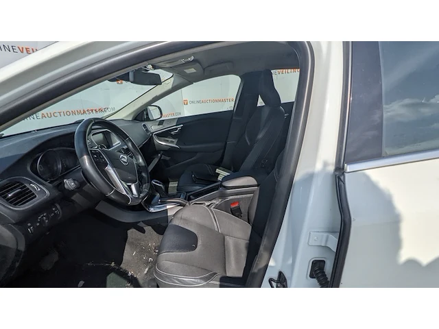 Personenauto volvo, v40 1.6 d2 momentum, bouwjaar 2013 - afbeelding 3 van  37