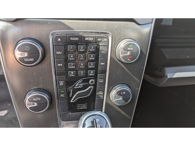 Personenauto volvo, v40 1.6 d2 momentum, bouwjaar 2013 - afbeelding 8 van  37