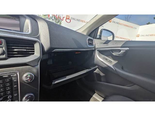 Personenauto volvo, v40 1.6 d2 momentum, bouwjaar 2013 - afbeelding 13 van  37