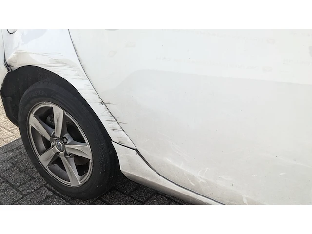 Personenauto volvo, v40 1.6 d2 momentum, bouwjaar 2013 - afbeelding 31 van  37
