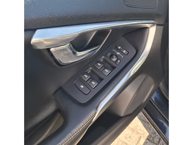 Personenauto volvo, v40 1.6 d2 r-design, bouwjaar 2013 - afbeelding 7 van  52