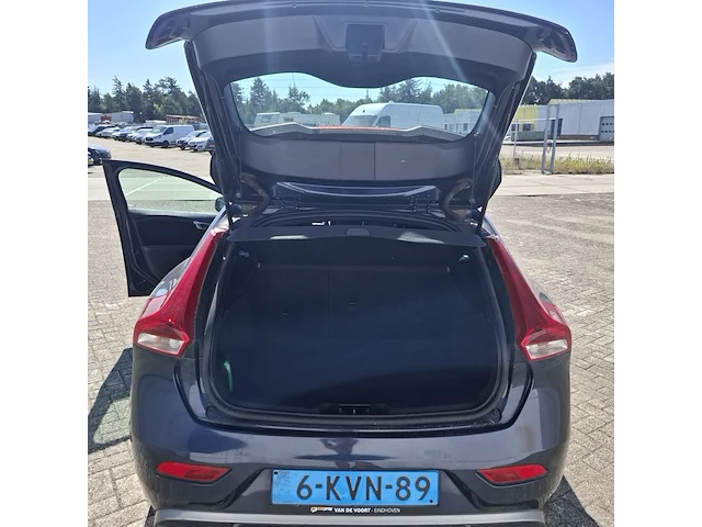 Personenauto volvo, v40 1.6 d2 r-design, bouwjaar 2013 - afbeelding 33 van  52