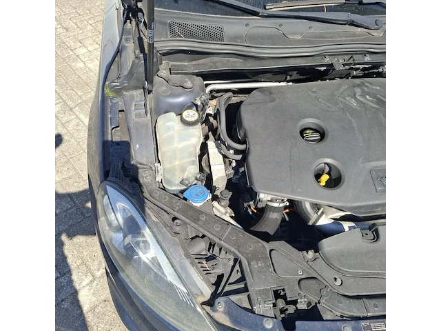 Personenauto volvo, v40 1.6 d2 r-design, bouwjaar 2013 - afbeelding 38 van  52