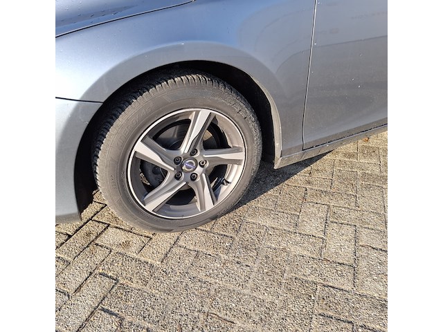 Personenauto, volvo, v40 2.0, 2015 - afbeelding 2 van  46