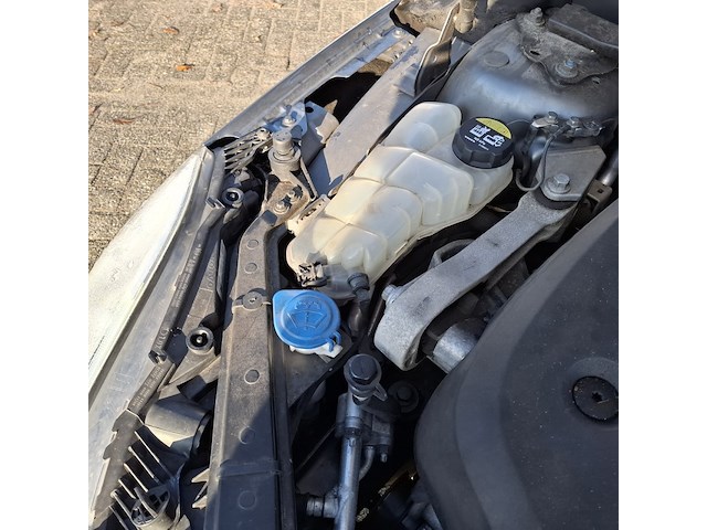 Personenauto, volvo, v40 2.0, 2015 - afbeelding 16 van  46