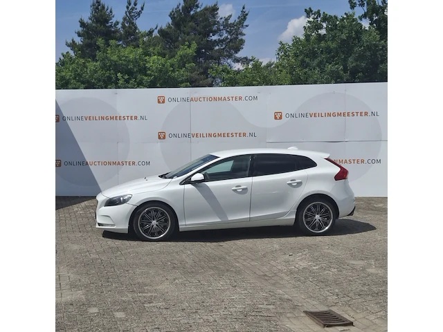 Personenauto volvo, v40 2.0 d4 base business, bouwjaar 2014 - afbeelding 2 van  38
