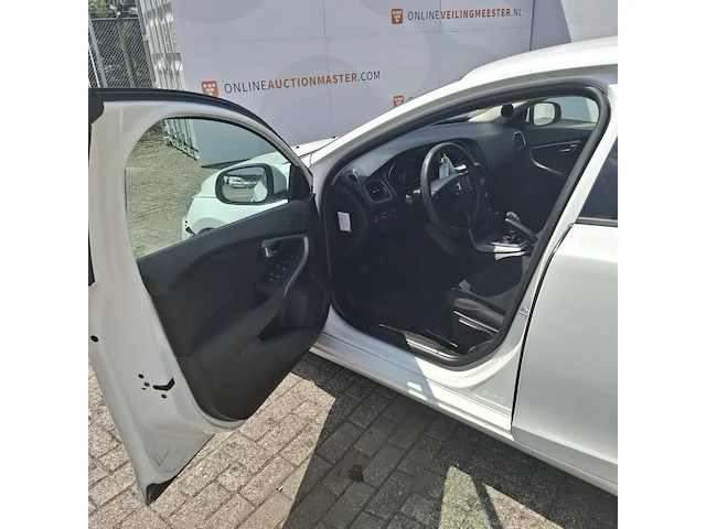 Personenauto volvo, v40 2.0 d4 base business, bouwjaar 2014 - afbeelding 3 van  38