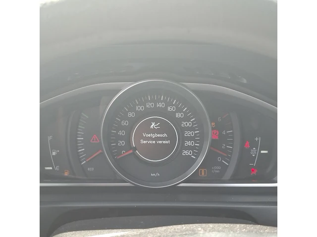 Personenauto volvo, v40 2.0 d4 base business, bouwjaar 2014 - afbeelding 6 van  38