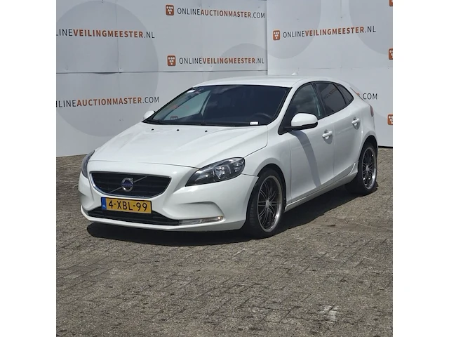 Personenauto volvo, v40 2.0 d4 base business, bouwjaar 2014 - afbeelding 1 van  38