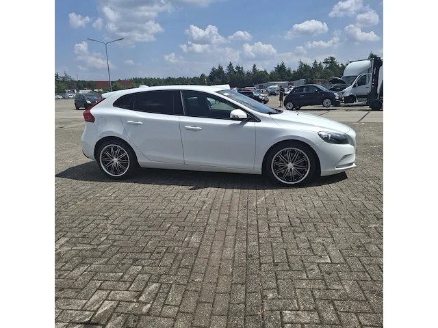 Personenauto volvo, v40 2.0 d4 base business, bouwjaar 2014 - afbeelding 34 van  38