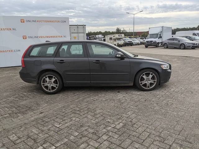 Personenauto volvo, v50 1.6d s/s sport, bouwjaar 2010 - afbeelding 31 van  36