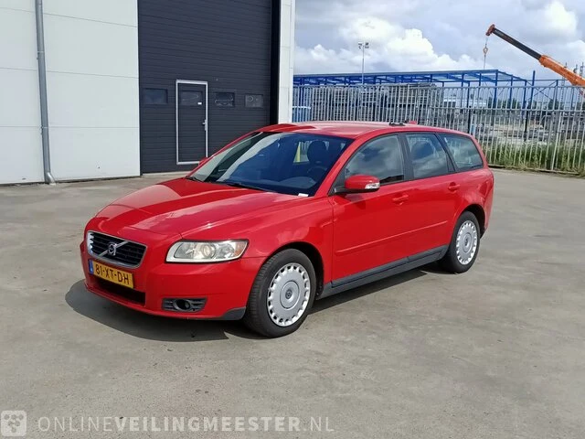 Personenauto volvo, v50 2.0d, bouwjaar 2007 | 229650 km | 81-xt-dh - afbeelding 1 van  49
