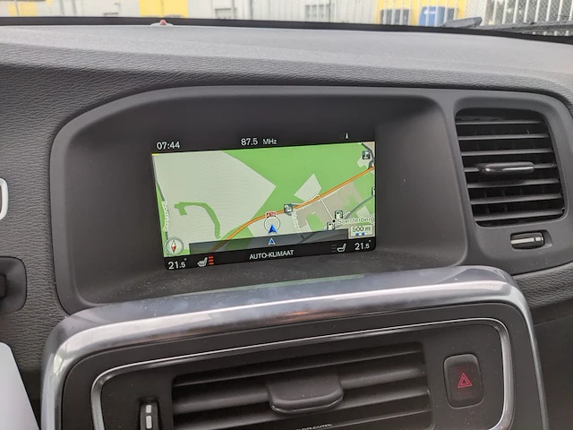 Personenauto volvo, v60 2.0 d4 nordic+, wit, bouwjaar 2016 - afbeelding 11 van  41
