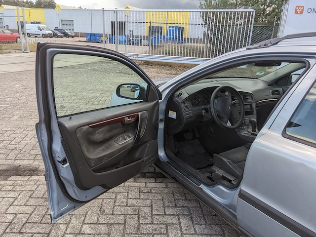 Personenauto, volvo, v70 2.4 140 pk, 2000 - afbeelding 2 van  55