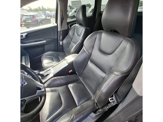 Personenauto volvo, xc60 2.0 d3 fwd ocean race, 2016 - afbeelding 8 van  47