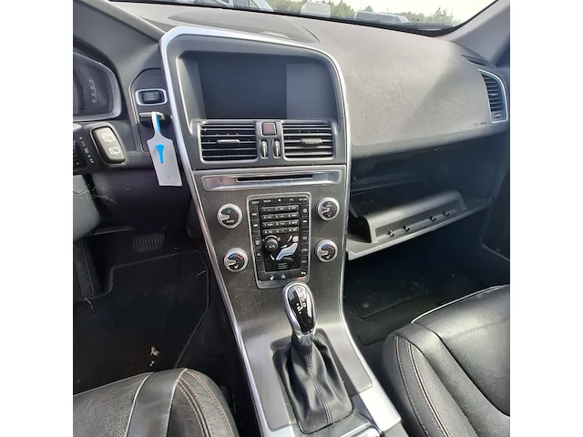 Personenauto volvo, xc60 2.0 d3 fwd ocean race, 2016 - afbeelding 13 van  47