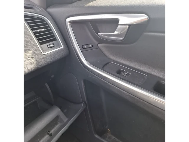Personenauto volvo, xc60 2.0 d3 fwd ocean race, 2016 - afbeelding 16 van  47