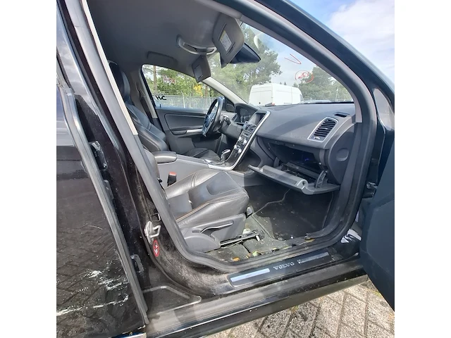 Personenauto volvo, xc60 2.0 d3 fwd ocean race, 2016 - afbeelding 21 van  47