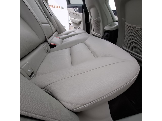 Personenauto volvo, xc60 2.0 recharge t6 awd, bouwjaar 2021 - afbeelding 19 van  47