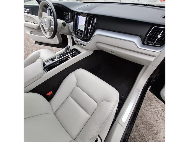 Personenauto volvo, xc60 2.0 recharge t6 awd, bouwjaar 2021 - afbeelding 21 van  47