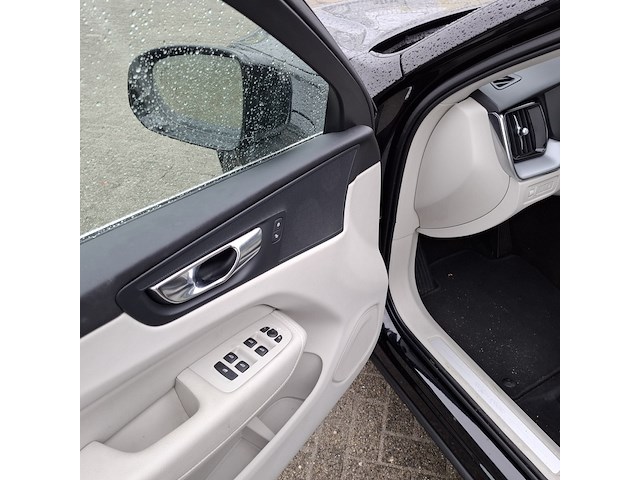 Personenauto volvo, xc60 2.0 recharge t6 awd, bouwjaar 2021 - afbeelding 47 van  47