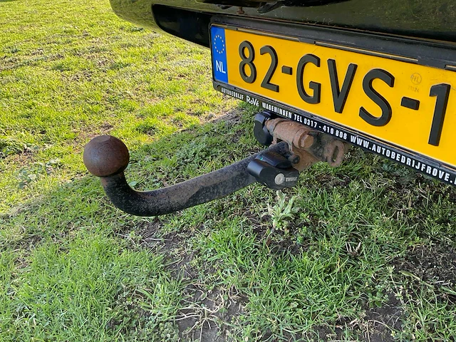 Personenauto - afbeelding 2 van  39