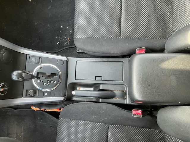 Personenauto - afbeelding 27 van  39