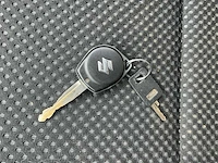 Personenauto - afbeelding 30 van  39