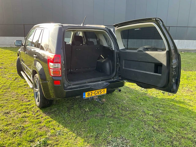 Personenauto - afbeelding 31 van  39