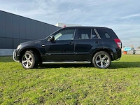 Personenauto - afbeelding 36 van  39