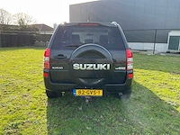 Personenauto - afbeelding 38 van  39