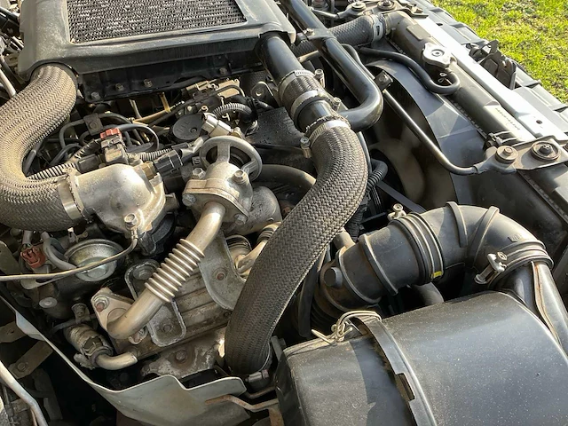 Personenauto - afbeelding 19 van  37