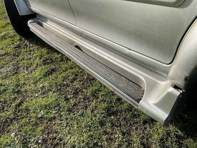 Personenauto - afbeelding 24 van  37