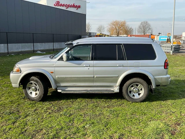 Personenauto - afbeelding 34 van  37