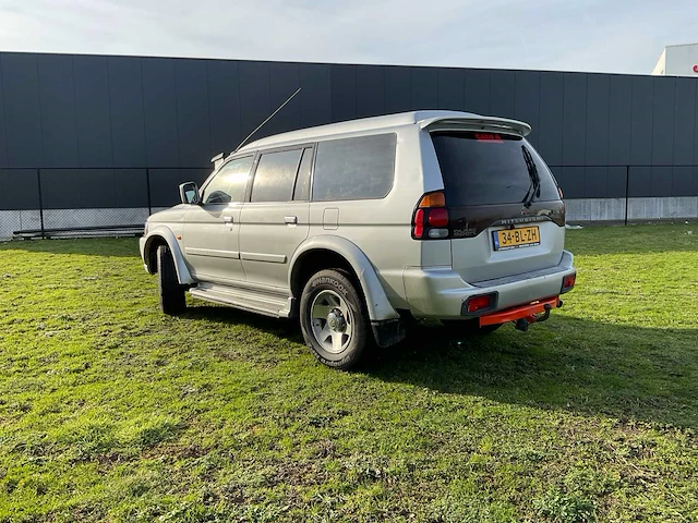 Personenauto - afbeelding 35 van  37