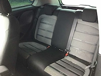 Personenauto - afbeelding 16 van  18