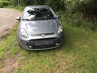 Personenauto - afbeelding 7 van  18
