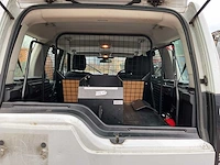 Personenauto - afbeelding 7 van  19