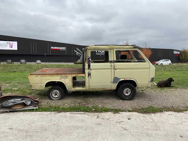 Personenauto - afbeelding 11 van  15