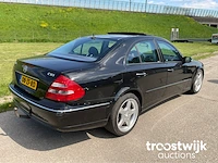 Personenauto - afbeelding 21 van  24