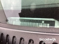 Personenauto - afbeelding 7 van  15