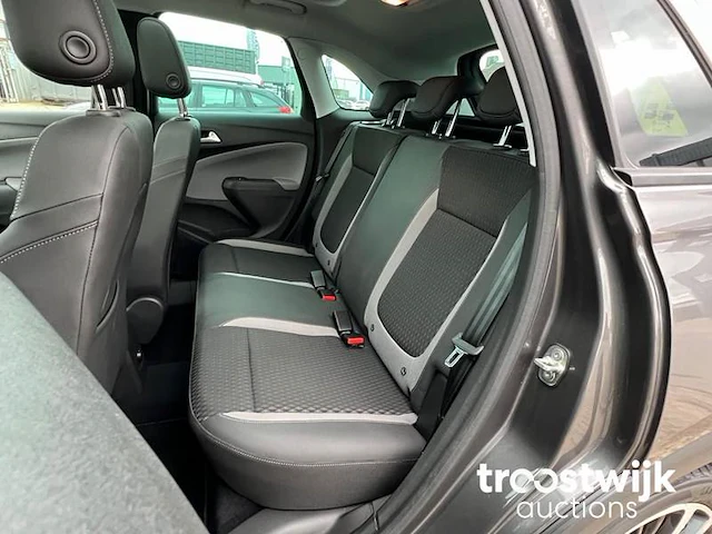 Personenauto - afbeelding 2 van  28