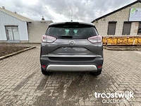 Personenauto - afbeelding 4 van  28