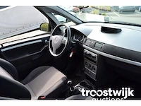 Personenauto - afbeelding 30 van  30