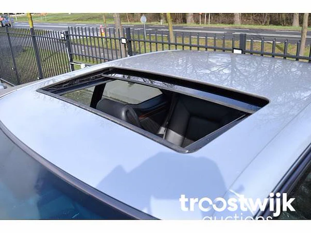 Personenauto - afbeelding 2 van  50