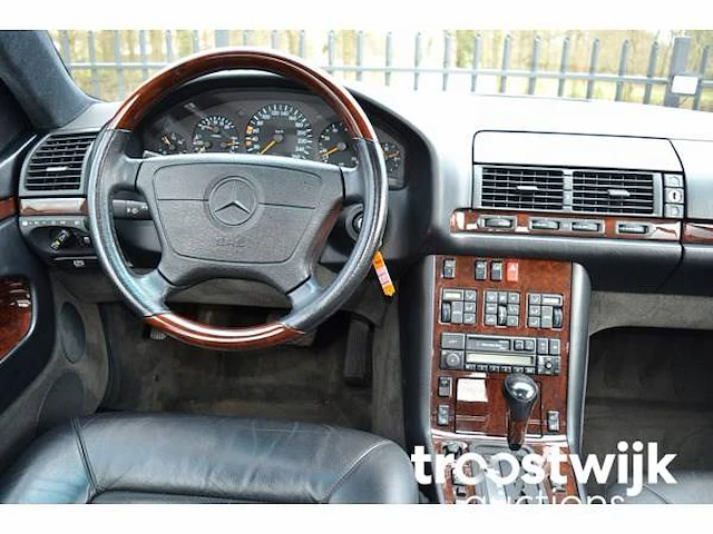 Personenauto - afbeelding 6 van  50
