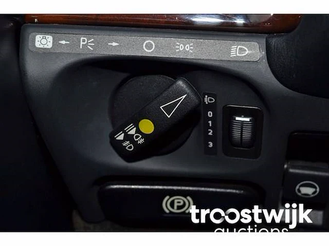 Personenauto - afbeelding 11 van  50